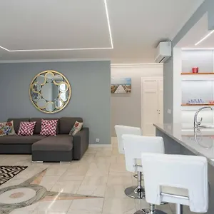  Apartment D.henrique I Frente Ao Savoy Palace Portugal