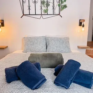  Apartment Old Fisherman's Corner 12 - Centro Old Town